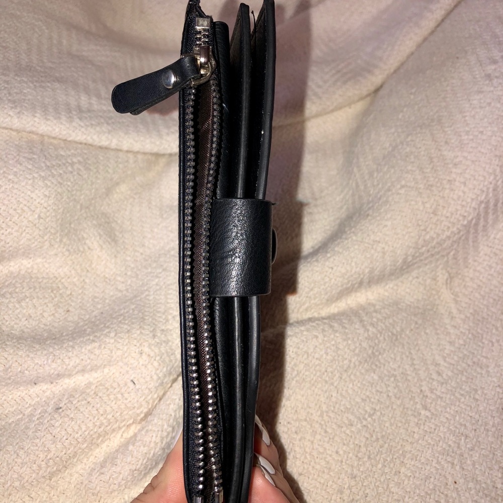 Black Wallet - Picture 2 of 4